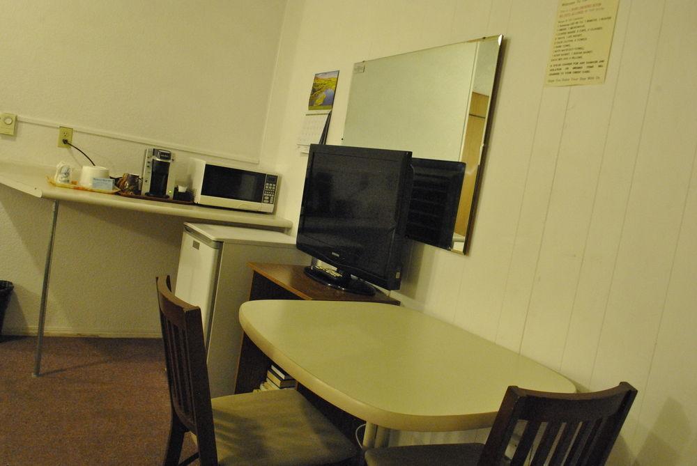 Neepawa Motel エクステリア 写真